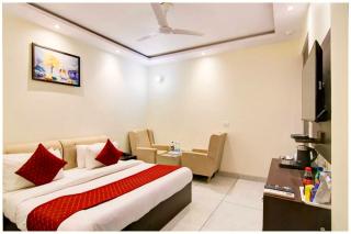 UJN-Hotel NEW MINN ! Ujjain,Near Shree Mahakaleshwar jyotilinga Temple & Railway station Spacious,Fully Air conditioned Rooms with Wifi And Parking, , BEST HOTEL IN UJJAIN - 0