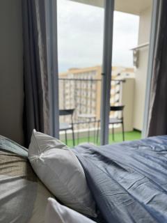 Cozy Studio with Pool & Balcony near Mactan Airport - 7