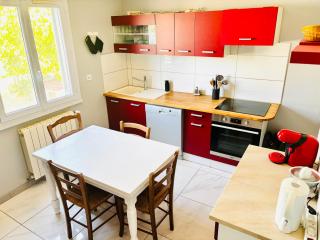 Maison avec terrasse et jardin - proche Montpellier et plages - 2