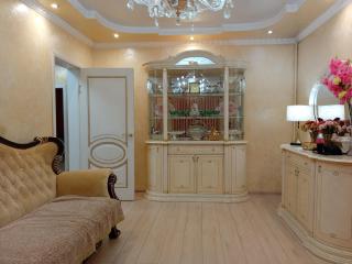 3 Rooms of the Sun Almaty Center Apartment - 4