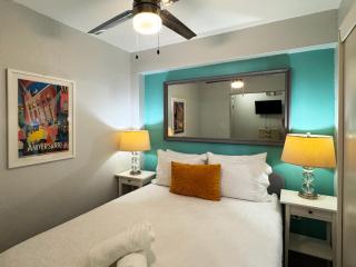 Prime Location at Condado Beach 1br 1ba - Apt 8 - 3
