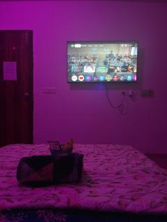 Complete Comfort Suite - Pool, WiFi & Caring Hosts - Noida - 5