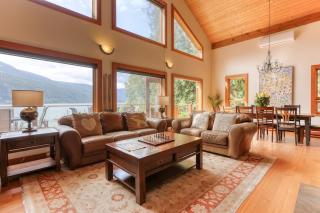 Custom Built Home on the Beach - Nelson - 6