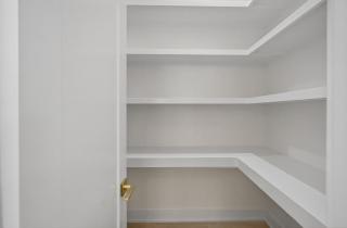 New 6BR house near Alice's Corridor amenities - Clive - 8