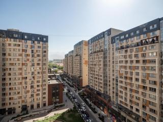 Стильные апартаменты с 2 спальнями - Almaty - 6