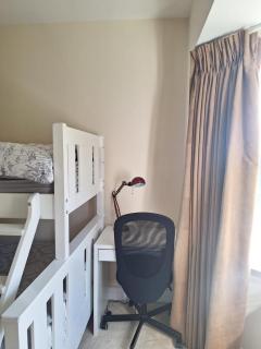 Quiet & Bright Room - 7