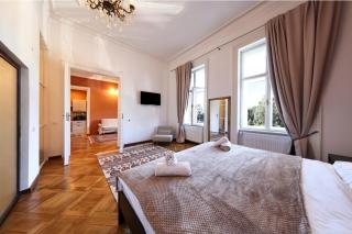 La Maman- Only self check-in - 3