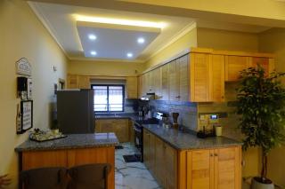 Luxury Penthouse with Large Terrace & Plunge Pool - 6