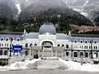 PASEO DE LOS AYERBE Nº5 - 9