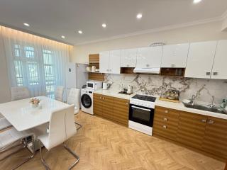 Luxury 2BR Apartment 100m2 Near Naadam Center and City Center - 2