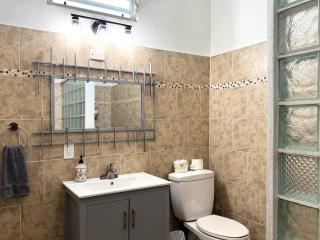 Prime Location at Condado Beach 3br 2 ba - Apt 1 - 1