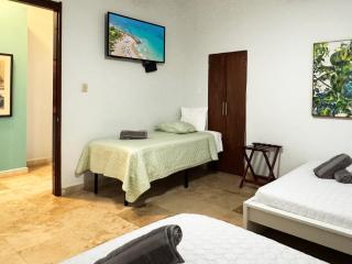 Prime Location at Condado Beach 3br 2 ba - Apt 1 - 3
