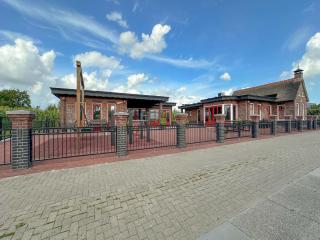 Holiday Home in Friesland near Canal & Lake - 9