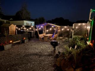 Gwens House - Traditional Cottage With Hot Tub - 1