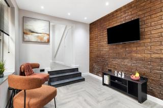 London Stratford 3 bedroom with Garden - 2