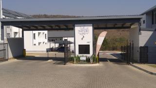 Luna Luxury Living - 0