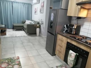 Luna Luxury Living - 8