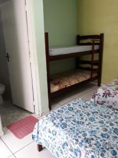 Bertioga - Casa para temporada com piscina, acomoda até 15 pessoas - Bertioga - 1