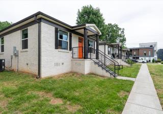 2BR Haven 306C Close to Charlottes Uptown - 8