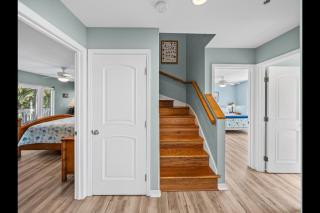 Perfect Placement, A Beautiful Beachfront Home - 5