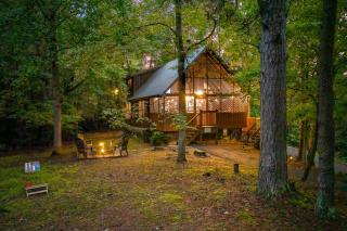 Secluded Cozy Cabin with Hot Tub & Fire Pit - 0
