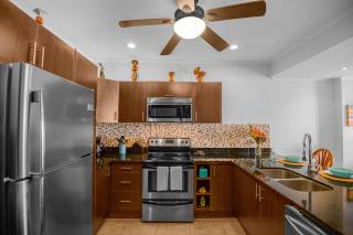 Beachfront view large Condo with Pools PVT luxury patio in great location - 2
