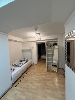 Ferienwohnung Kreuzberg - 2