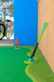 3BR - Beach & Trail - Bikes, Fire Pit, Mini-Golf - 9