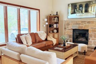 Stylish Home - Privacy - Location - Country Club - 9