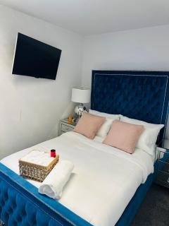 Hotel Feel, Home Comfort - 7