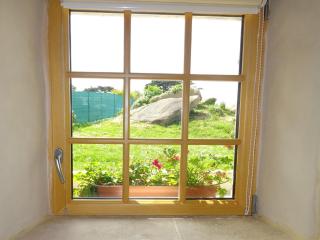 Port-Blanc Beach Cottage in Plougasnou - 4