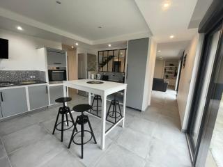 Stay in Brittany House by St Michel - 3