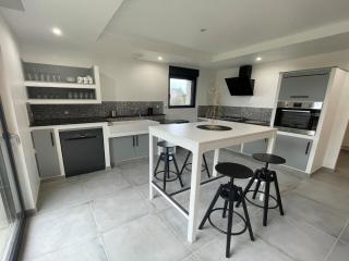 Stay in Brittany House by St Michel - 2