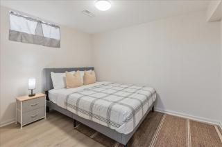 Stewarts Place Newly Renovated Basement City Apartment - 5
