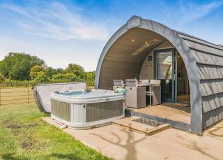 Firtree Farm Lodges - 1