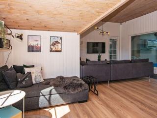 Luxury Retreat with Pool - By Traum Ferienwohnungen - Fanø - 5