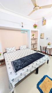 Krishnaalay Guest House - Ujjain - 1