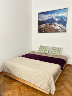 Cozy Prague Apartment - 9