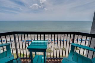 Newly Renovated, Oceanfront Views and Pool Access! - 7