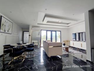 Leboss Meublé - Yaoundé - 0
