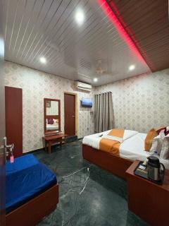 Hotel O Utsav - 4