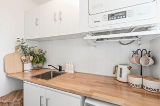 Chic Coastal Retreat - 2