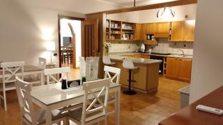 House Revolution Style FC - 2