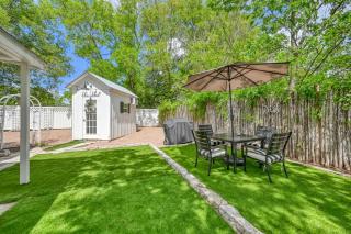 Charming Cottage Near Main with Patio&FirePit!! - 7