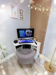 Cozy Private suite-Free parking-Netflix-Separate entrance-Self Check in - 5