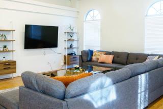 The Comfort Home | w/King Beds - 5