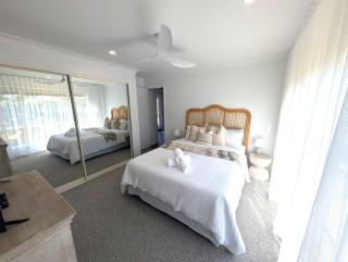 Villa Salina - 150m to One Mile Beach - 5
