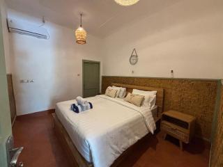 Pantai Hans Villas - 4