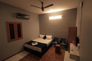 I grand Home Stay - 9