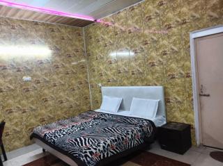 Aagman Homestay & Rooftop Restaurant - 3